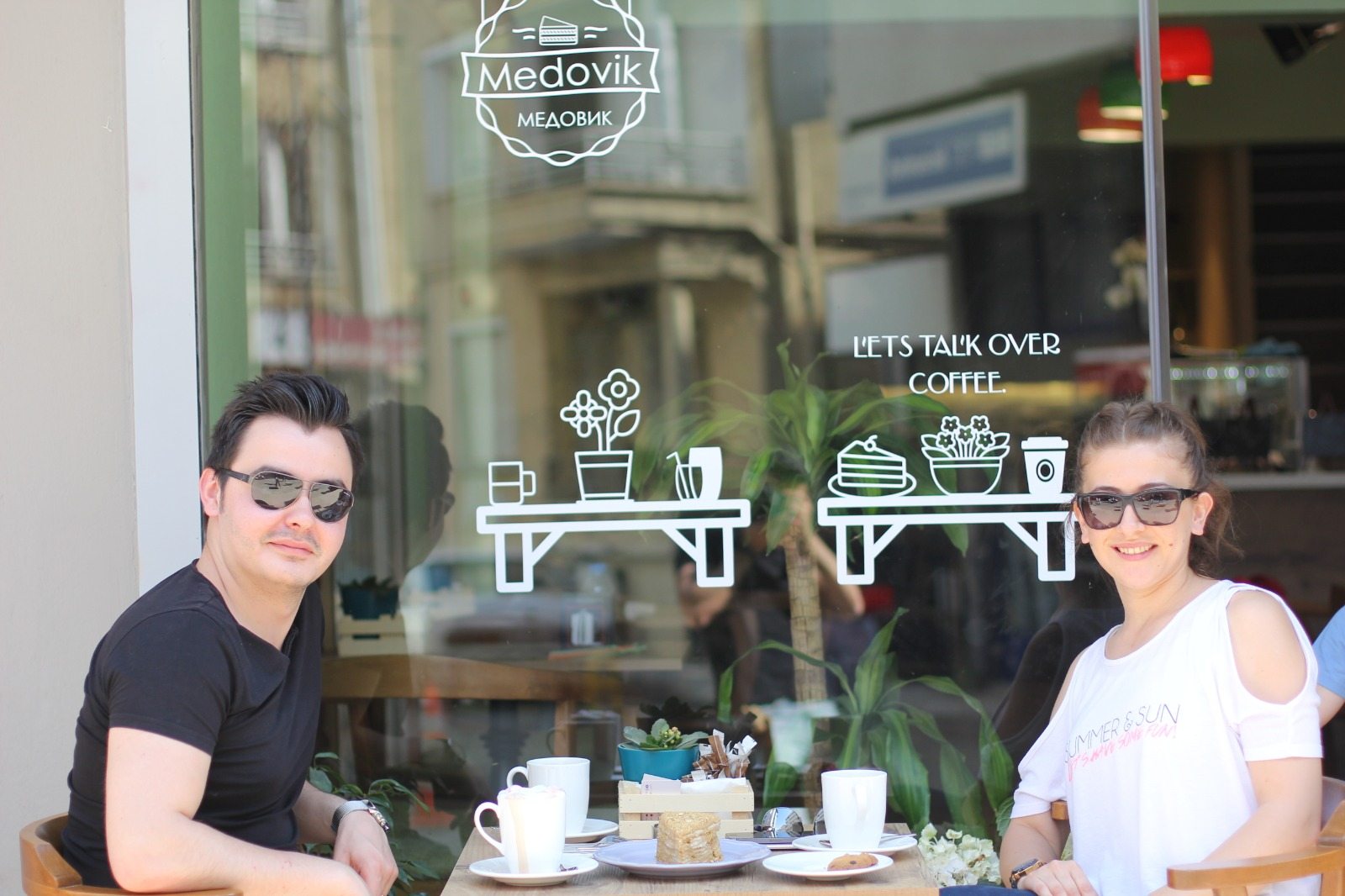Loccake Cafe